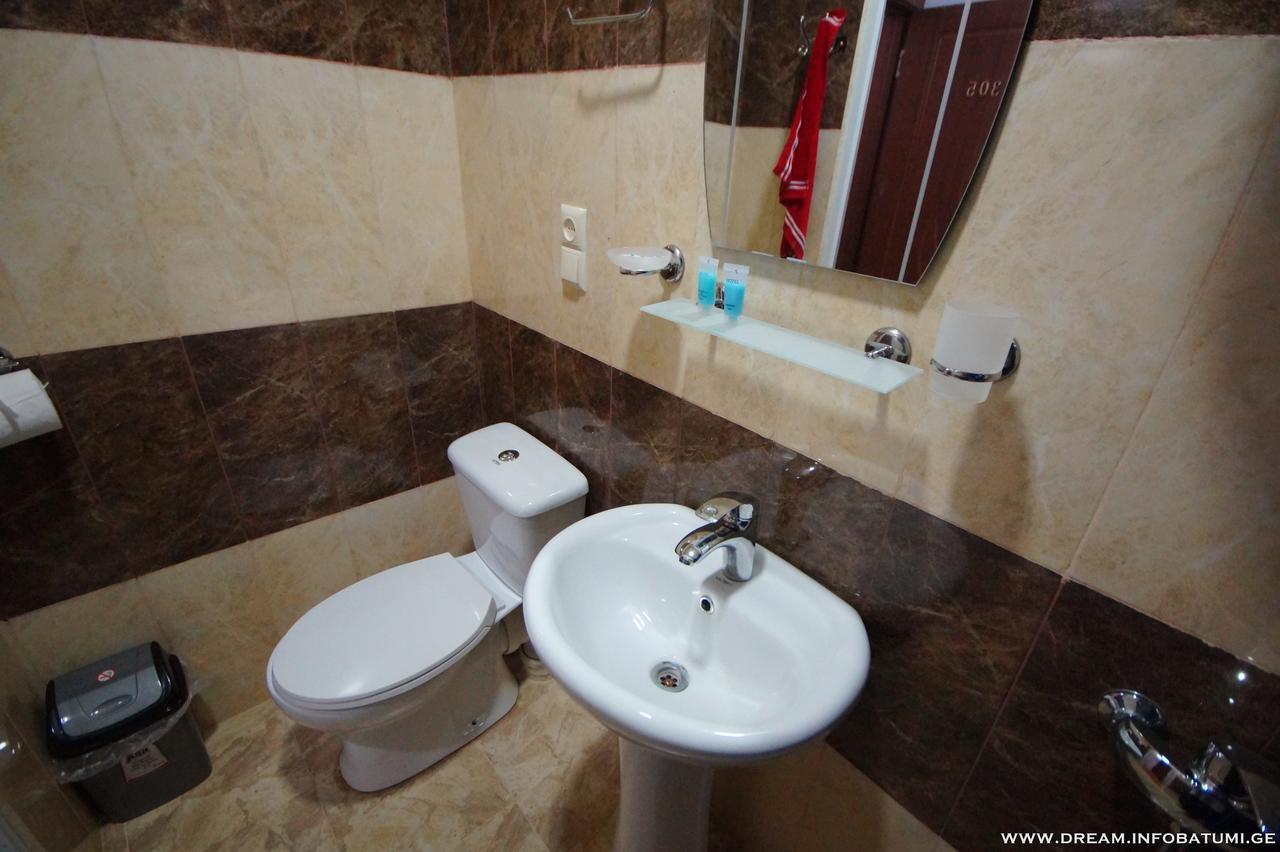 Dream Hotel Batumi Luaran gambar